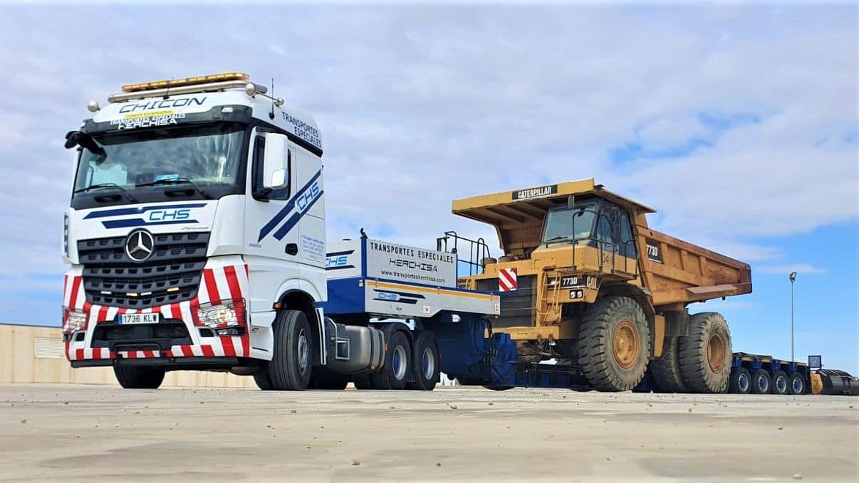 TRANSPORTE ESPECIAL DE MAQUINARIA DE OBRA PUBLICA