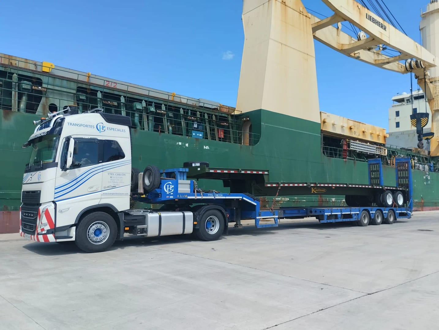 Transporte desde todos los puertos de España y Portugal