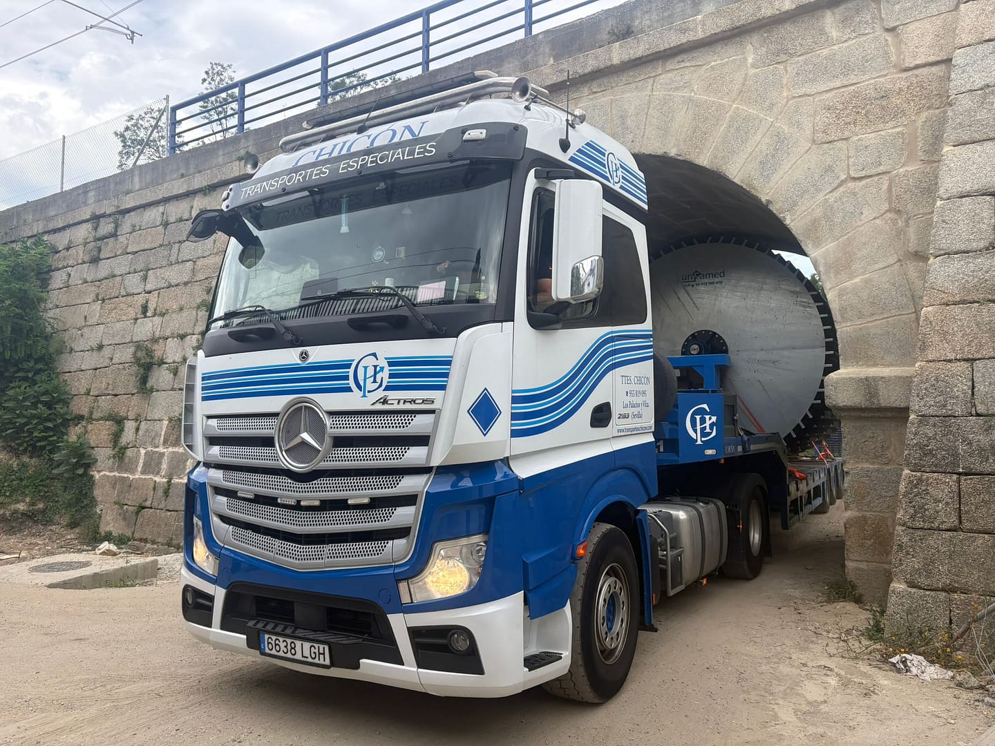 empresa transporte especial España Chicón