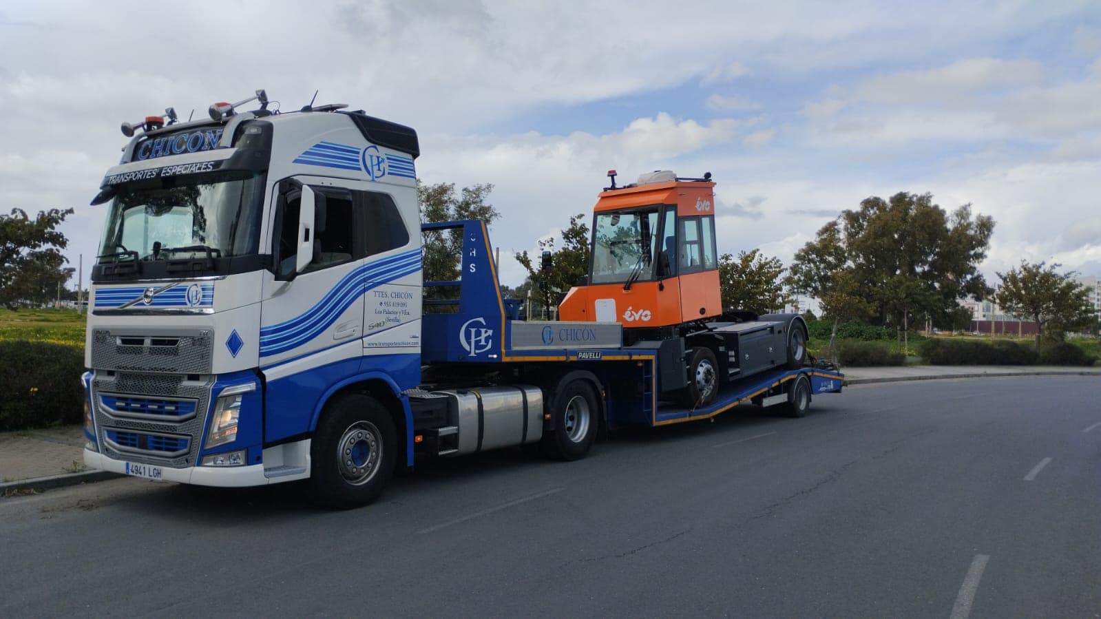 Transporte de tractor Mafi de hidrógeno verde al Congreso Nacional de Huelva
