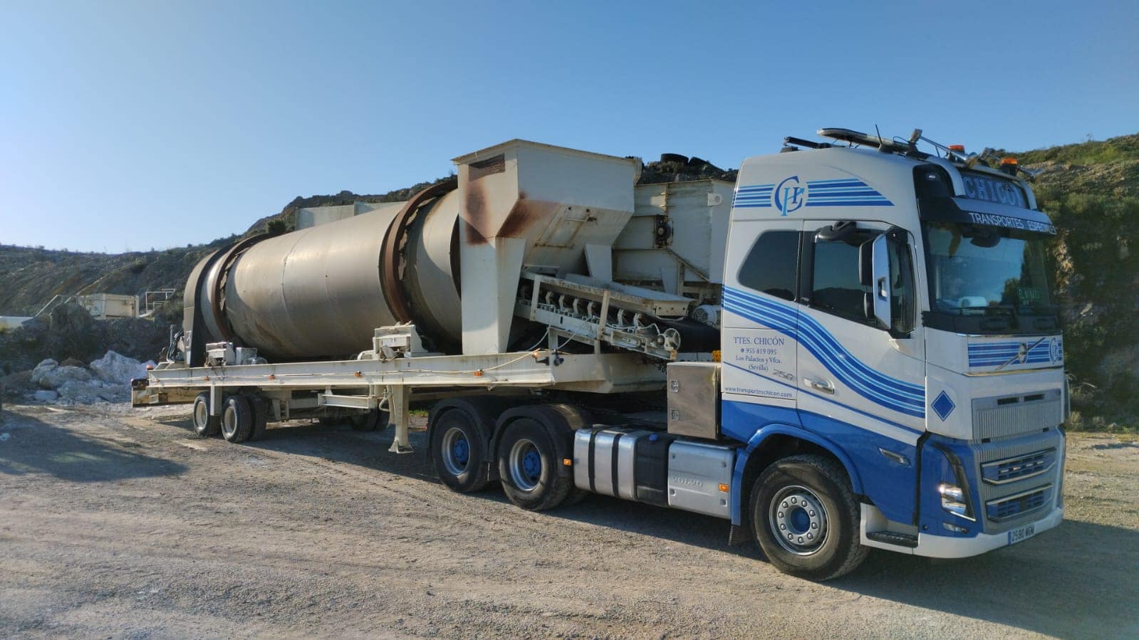 Transporte de planta móvil de asfalto por carretera