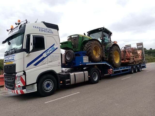TRANSPORTE DE TRACTOR Y TRAILLA