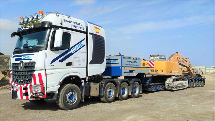 TRANSPORTES ESPECIALES DE COSECHADORA