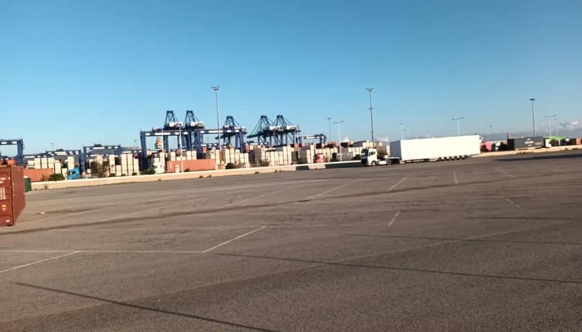Transportes Chicón - Transportes Especial Puerto de Algeciras Transportes Chicón - Transportes Especial Puerto de Algeciras