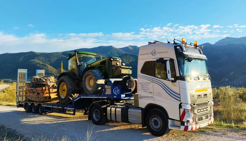 Transportes Chicón - Transportes Especial Tractores Transportes Chicón - Transportes Especial Tractores