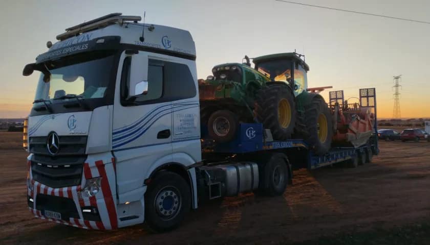 Transportes Chicón - Transportes Especial Tractores Transportes Chicón - Transportes Especial Tractores