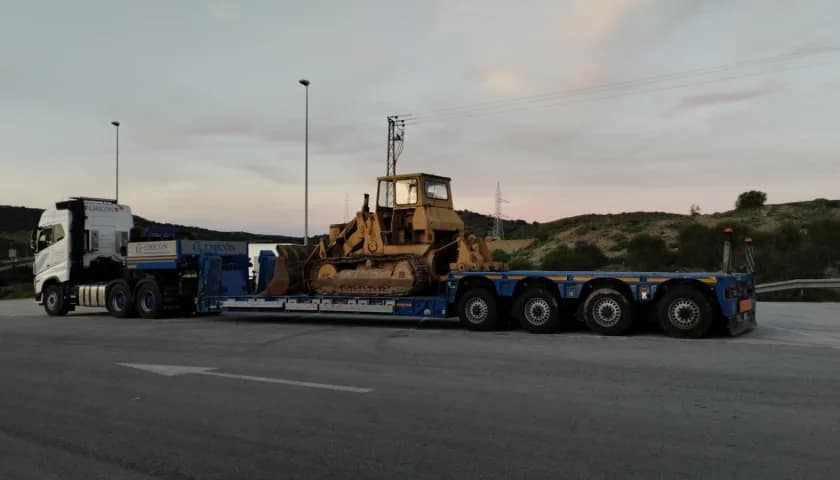 Transportes Chicón - Transportes de Bulldozer TRANSPORTES BULLDOZER D5