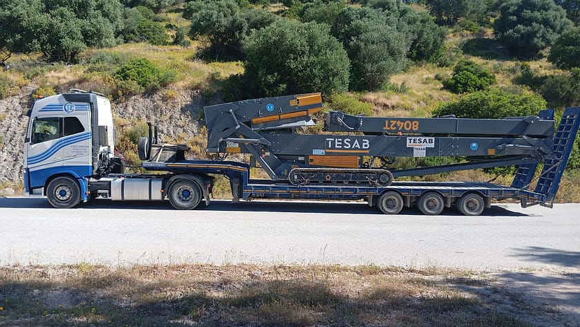 Transportes Chicón - Transporte de maquinaria para minas y canteras de España