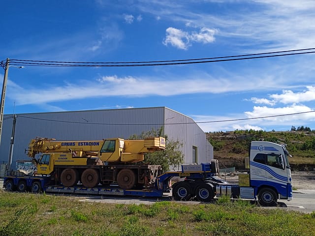 Transporte Chicón - Entrega de grúas sin complicaciones